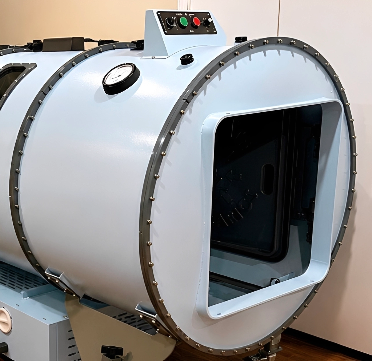 American Hyperbaric